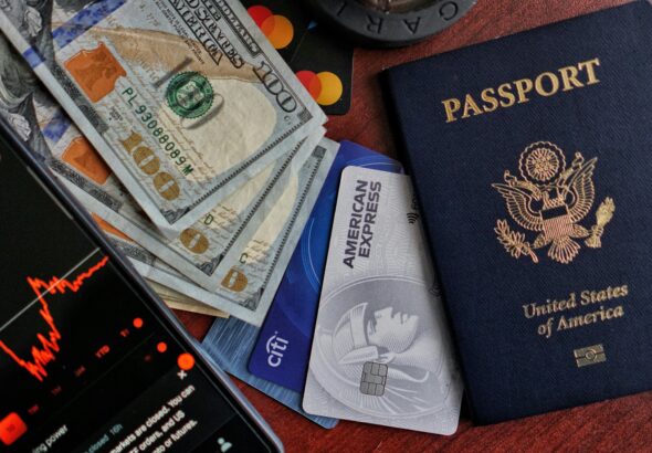 A comparison of the best credit cards for international students featuring Bank of America and Chase