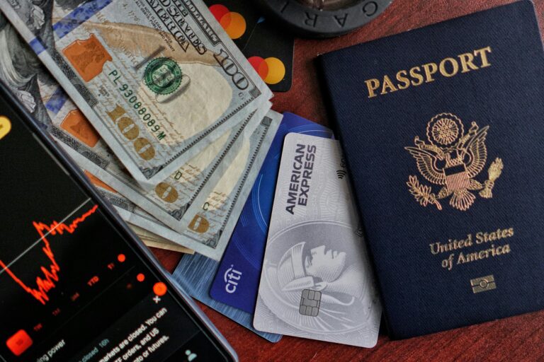 A comparison of the best credit cards for international students featuring Bank of America and Chase