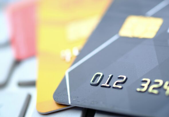 Comprehensive guide to the best credit cards for international students in the US for 2026.